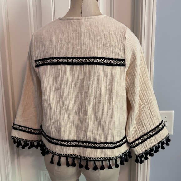 Zara Cream and Black Blazer with Tassel Details - Picture 3 of 8